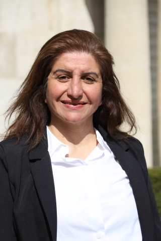 12 Lea Fatma Kaya