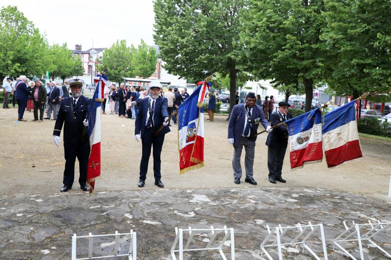 Commemoration-appel-general-de-Gaullepot-amitie-avec-les-italiens-et-anglais1806-23IMG6792