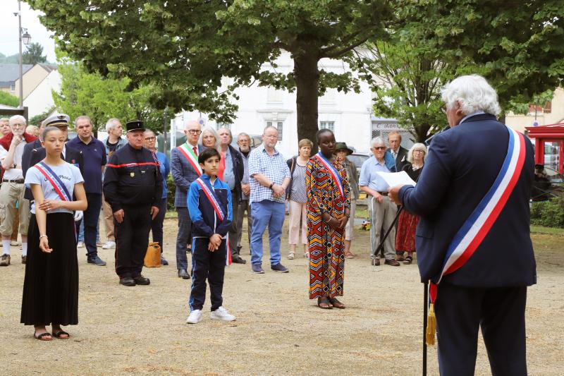 Commemoration-appel-general-de-Gaullepot-amitie-avec-les-italiens-et-anglais1806-23IMG6818