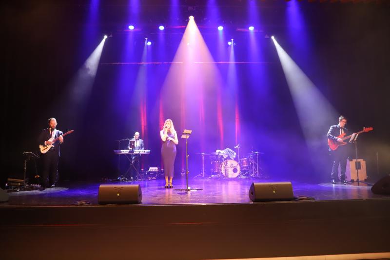 Repas-spectacle-galette-des-seniors0701-24IMG2645resultat
