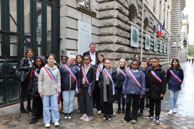 visite-CMJ-garde-republicaine-et-senat2905-2024IMG0710resultat