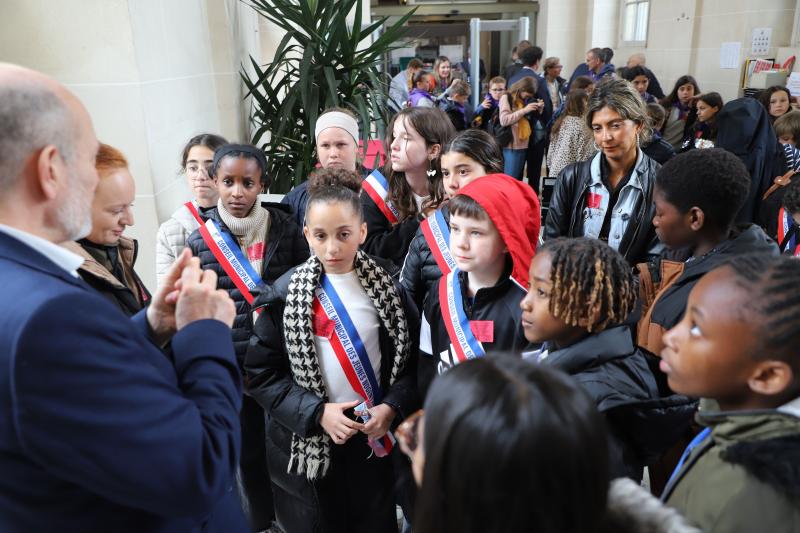 visite-CMJ-garde-republicaine-et-senat2905-2024IMG0829resultat