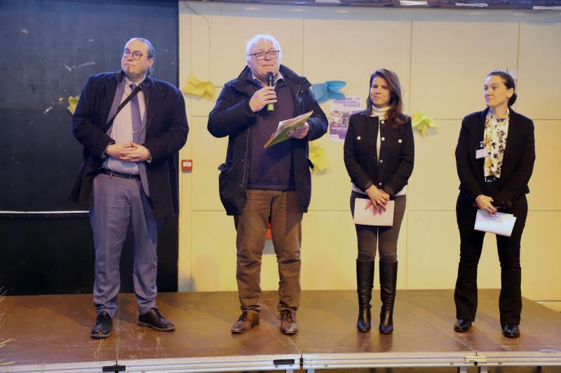 Grandir-mieux-vivre-avec-les-ecrans-215-03-25-76resultat
