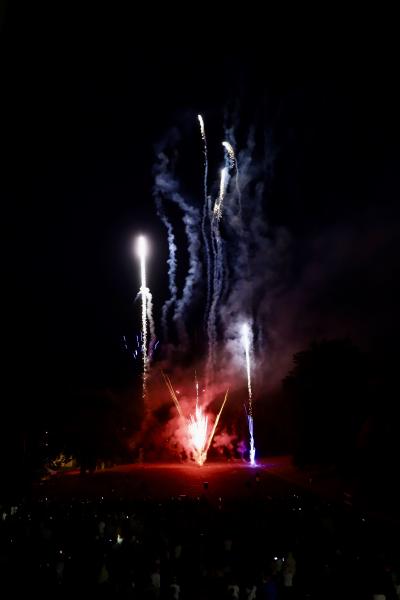 Feu-artifice-13-07-25IMG0532resultat