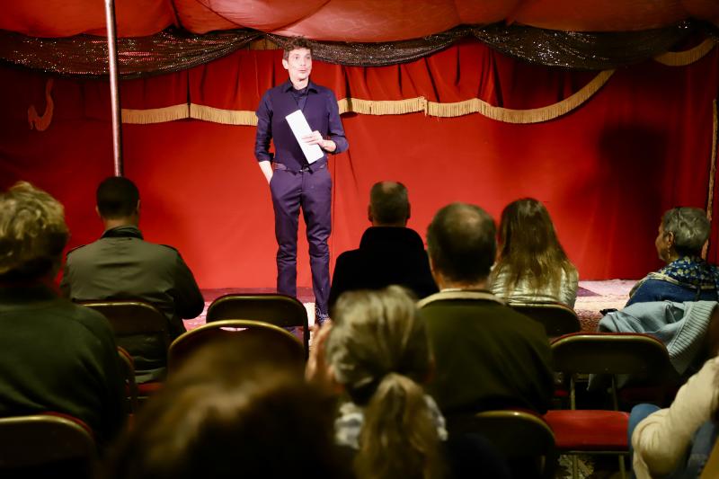 Cabaret-journal-cie-le-fer-a-coudre-15-10-25IMG4331resultat