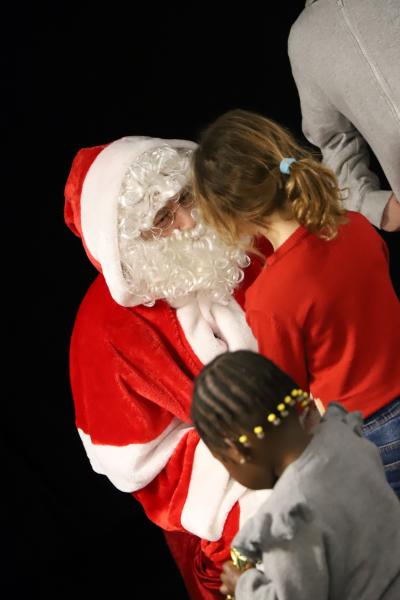 Arbre-de-Noel-du-relais-petite-enfance10-12-25IMG7605resultat