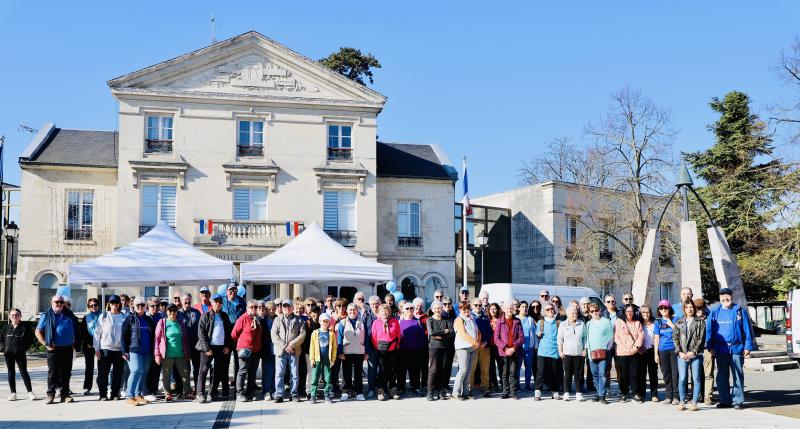 Marche-bleu-contre-le-cancer-colorectal04-03-26IMG0500resultat