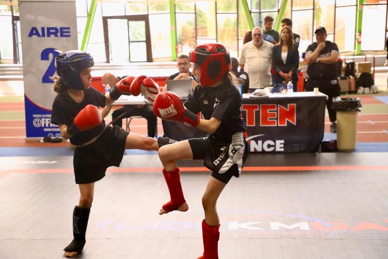 kick14